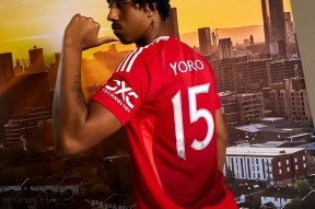 曼联发布备战花絮；今晚再遭质疑；社区盾任务艰巨；数据趋势出现新变化的简单介绍-凯发官方入口