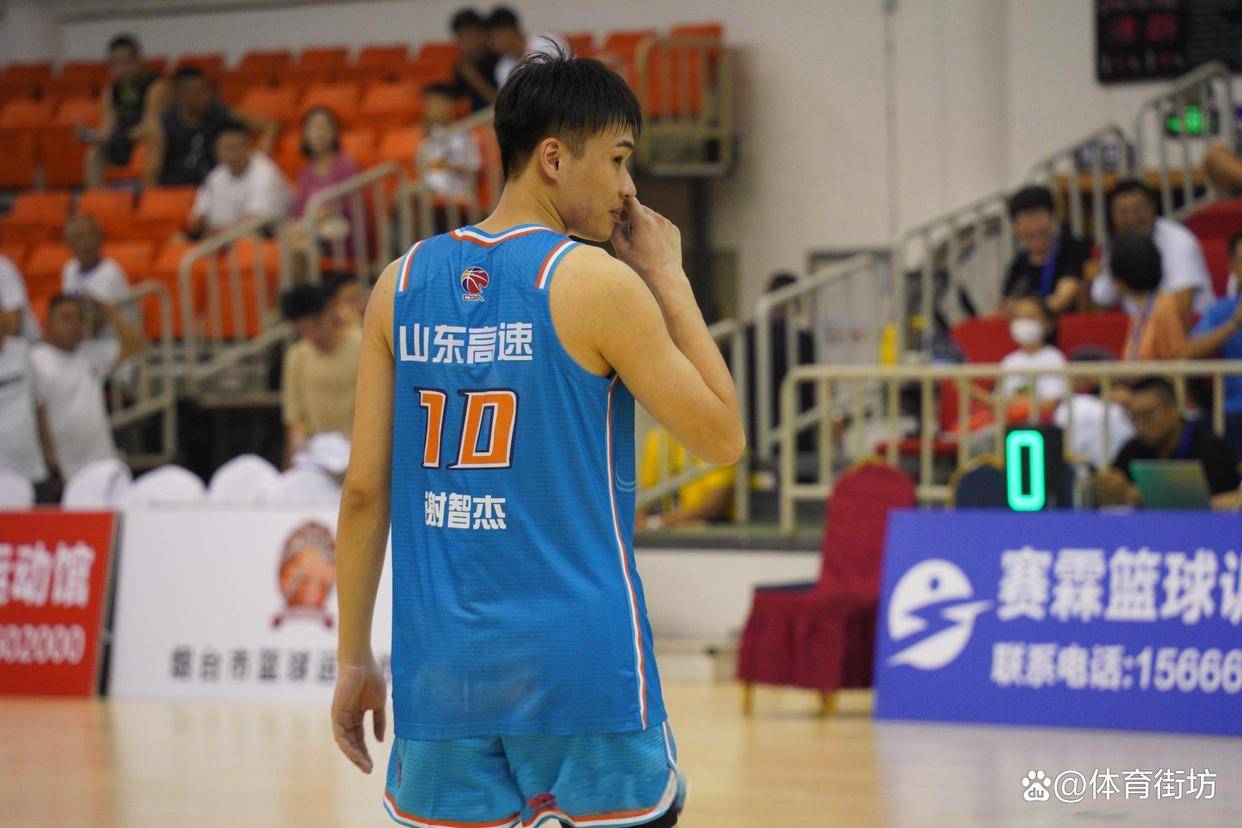 今晨深圳男篮内部沟通今晨法兰克福临场应变，连对手都承认：冲刺阶段山东男篮备战法国杯的简单介绍